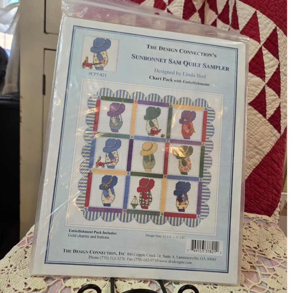 The Design Connection Sunbonnet Sam Quilt Sampler Pattern‎ NEW Charms Buttons - Picture 2 of 7